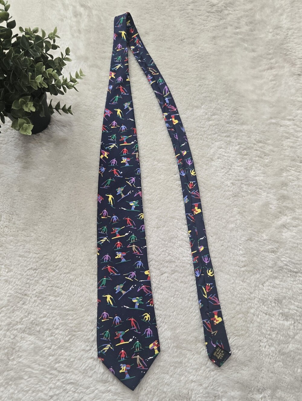Allyn Neckwear "Downhill" Alpine Ski 100% Silk Tie, Made in USA